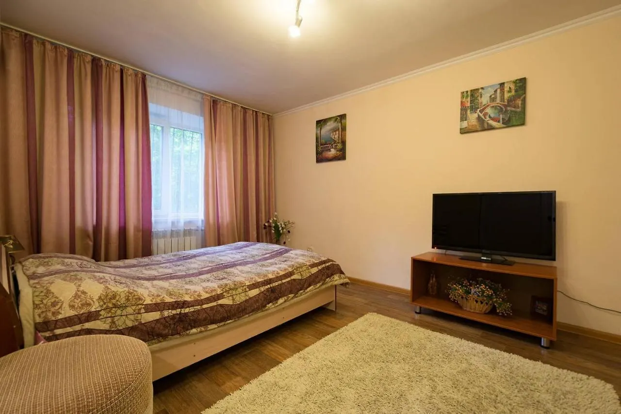 Apartment Nadezhda At Zheltoskan 77/79 contacts